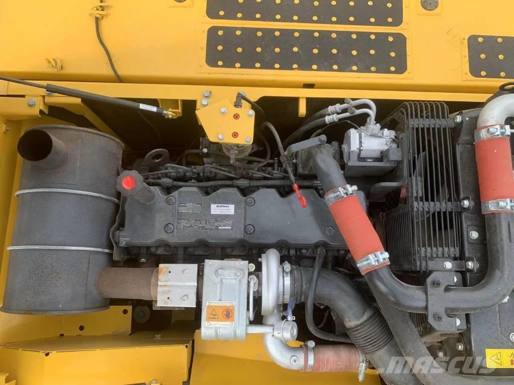 Komatsu PC 220-8 Bandgrävare
