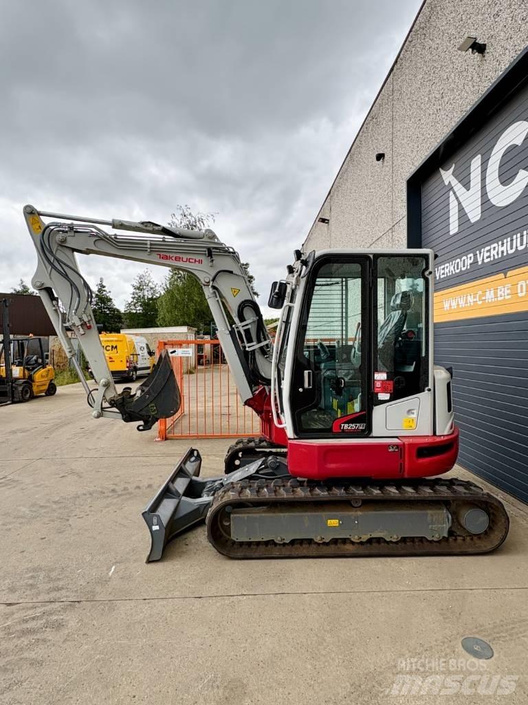 Takeuchi TB 257 FR Minigrävare < 7t