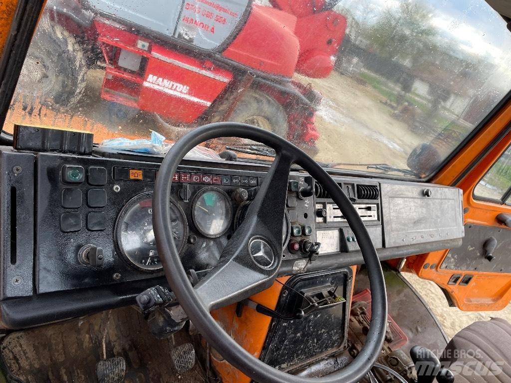 Mercedes-Benz Unimog Redskapsbärare