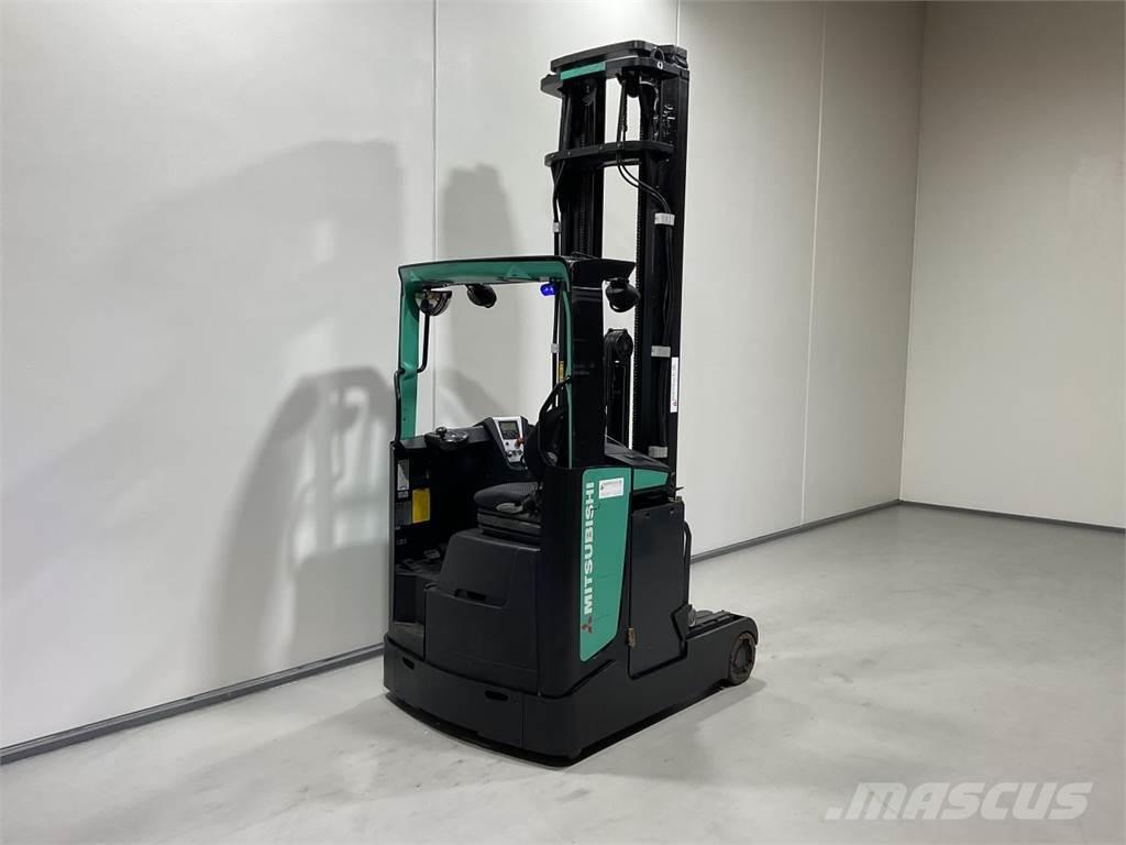 Mitsubishi RB16NH Skjutstativtruck