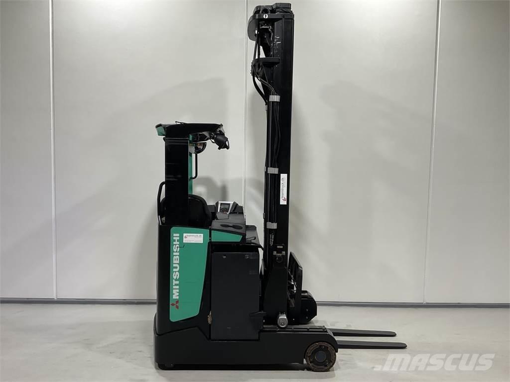 Mitsubishi RB16NH Skjutstativtruck