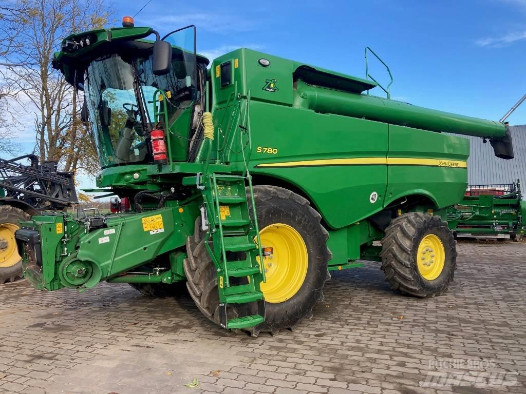 John Deere S 780 Skördetröskor