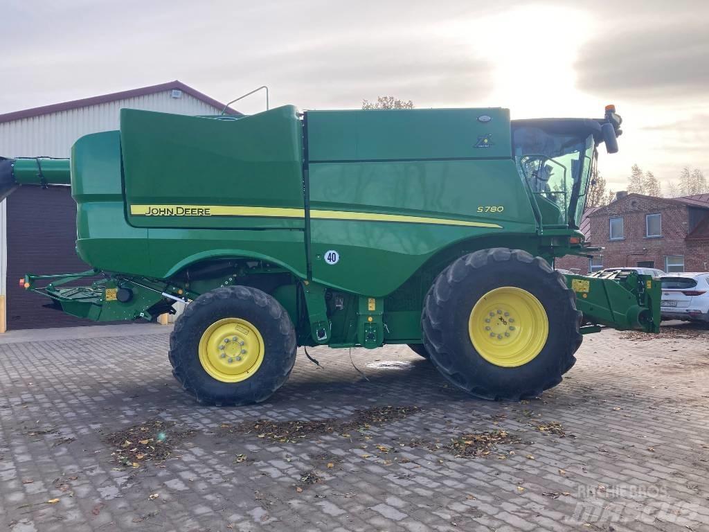 John Deere S 780 Skördetröskor