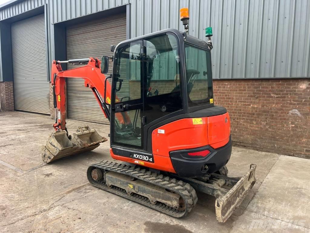Kubota KX 030-4 Minigrävare < 7t