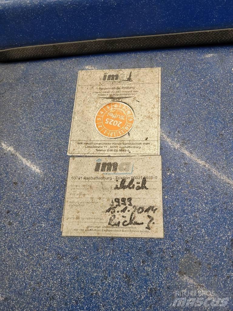 UpRight AB38 Bomliftar