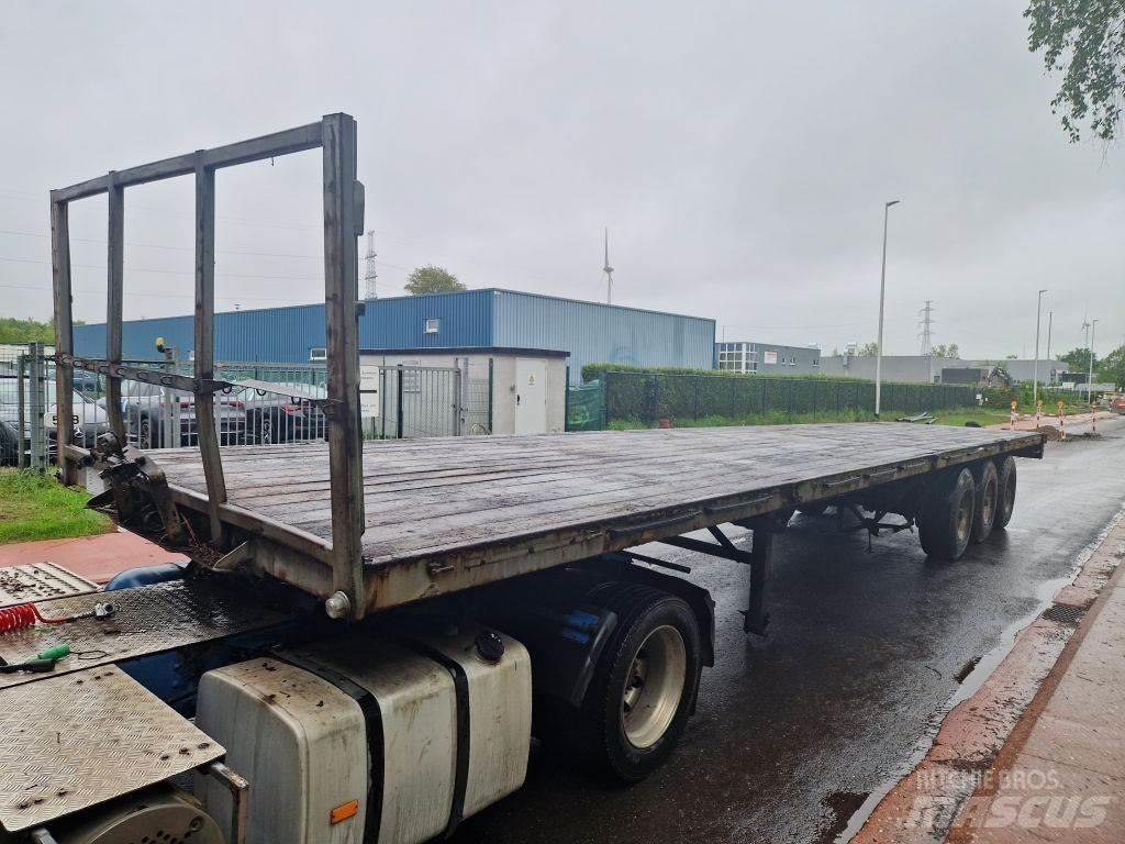 LAG 0-3-39 Flaktrailer
