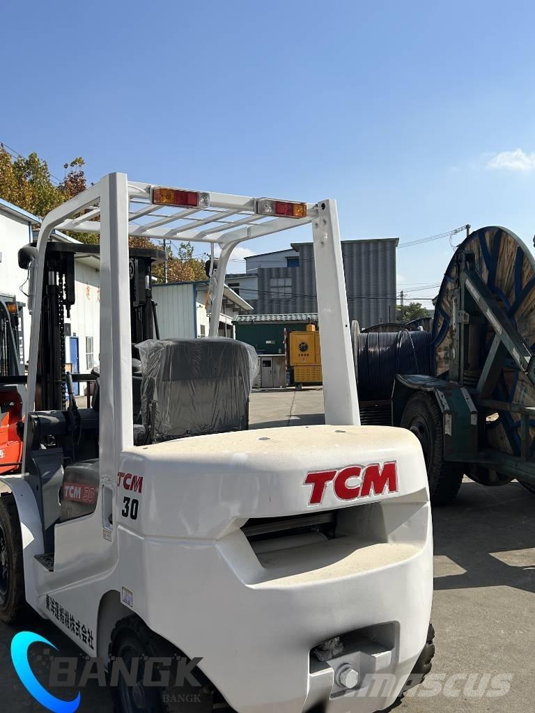 TCM FD30T3C Dieselmotviktstruckar