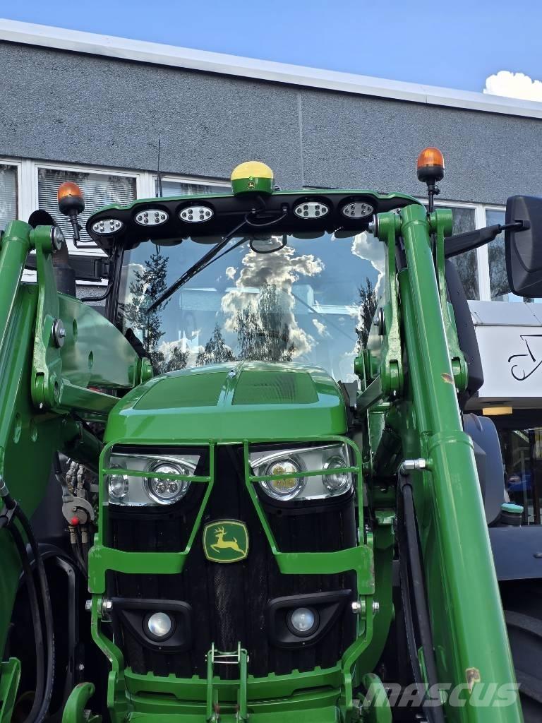 John Deere 6130 R Traktorer