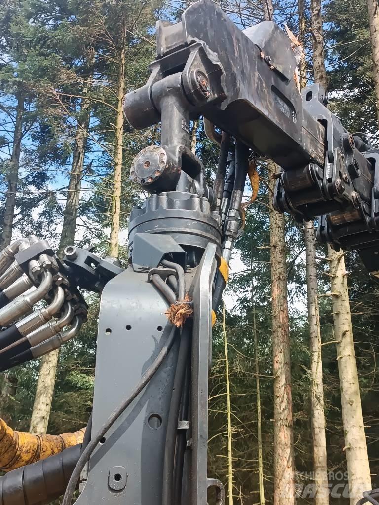 Ponsse Bear 8W Skördare