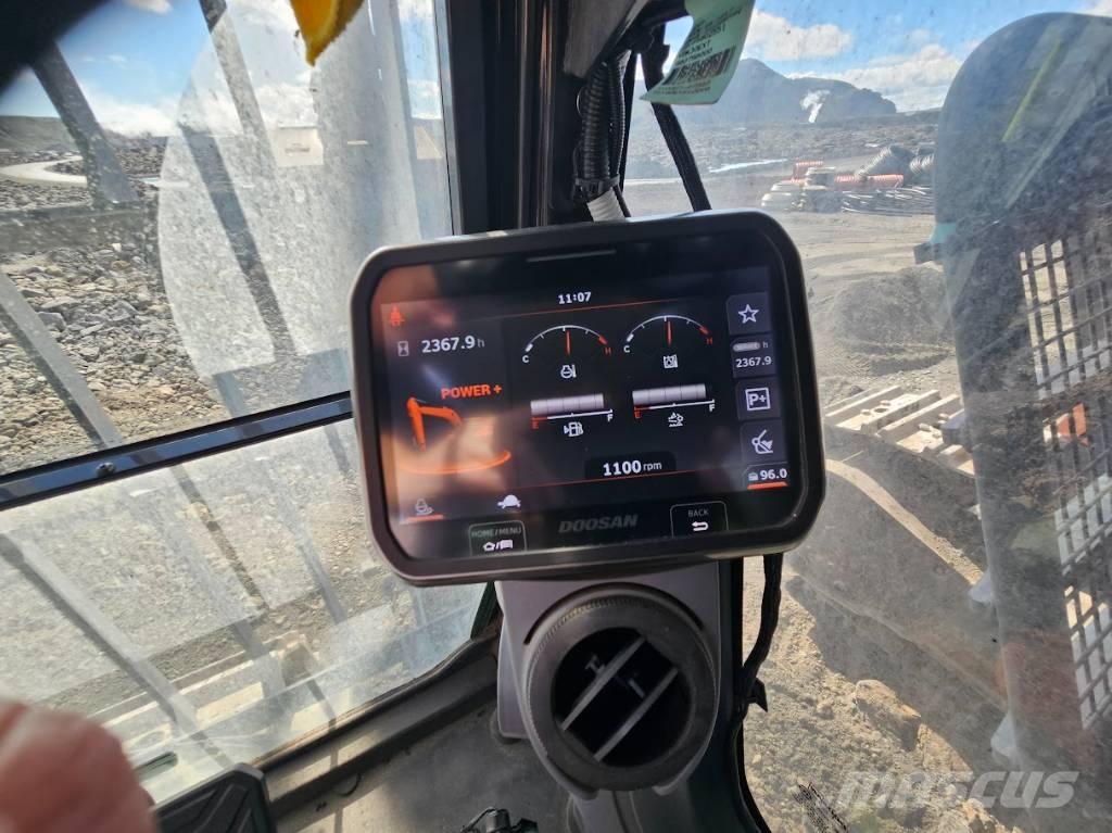 Doosan DX800LC-7 Bandgrävare