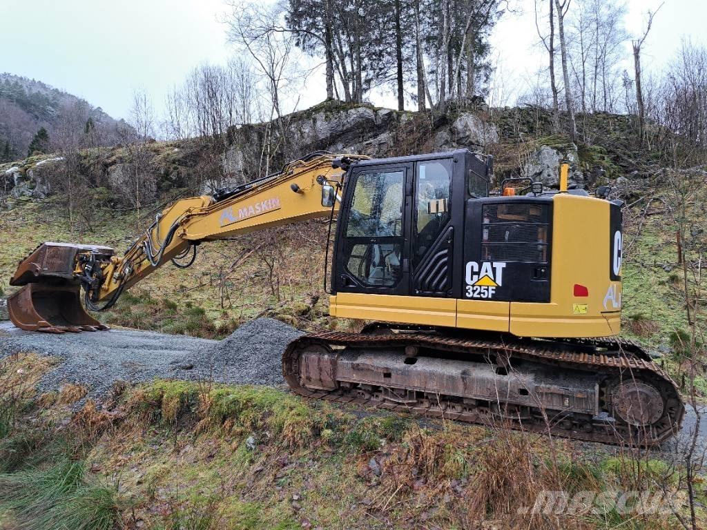 CAT 325 FL CR Bandgrävare