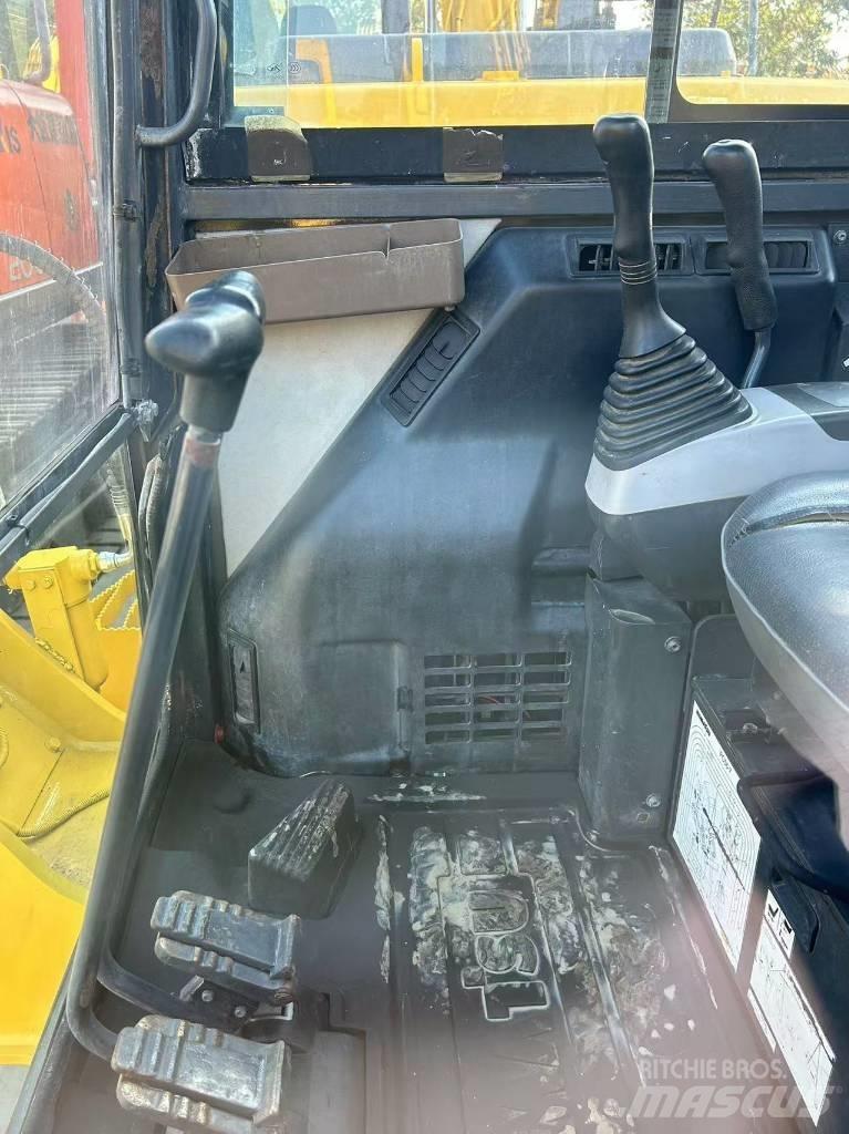 Komatsu PC 56 Bandgrävare