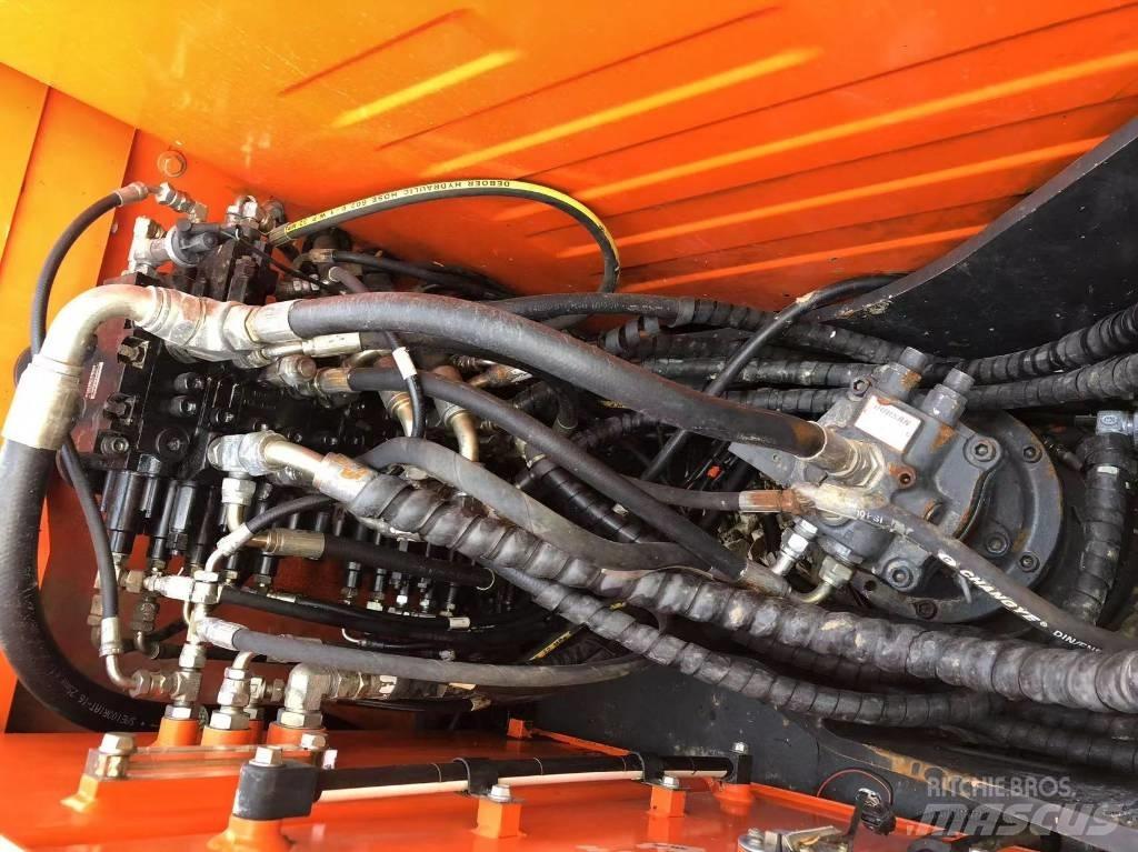 Doosan 75-9c Bandgrävare
