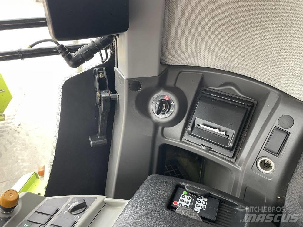 CLAAS 760TT Skördetröskor