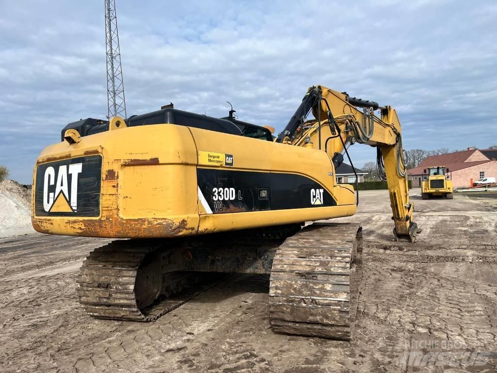 CAT 330 D L Bandgrävare