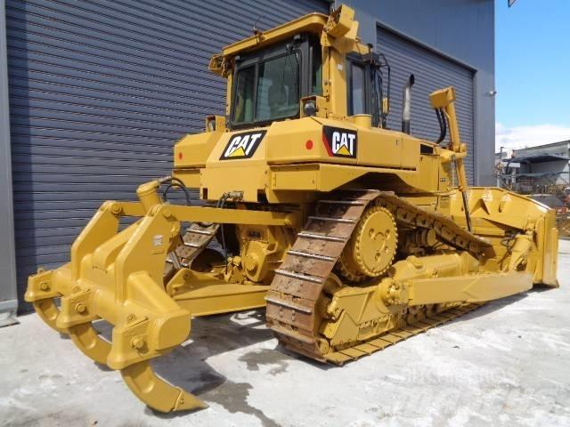CAT D 6 T XL Schaktmaskiner