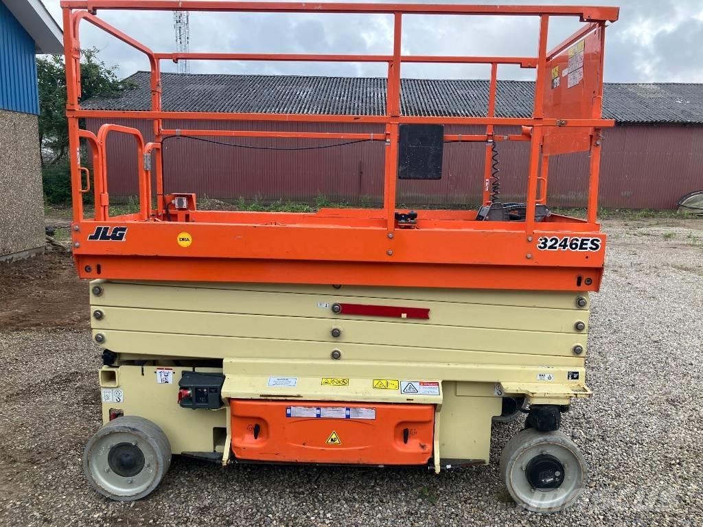 JLG 3246 ES Saxliftar
