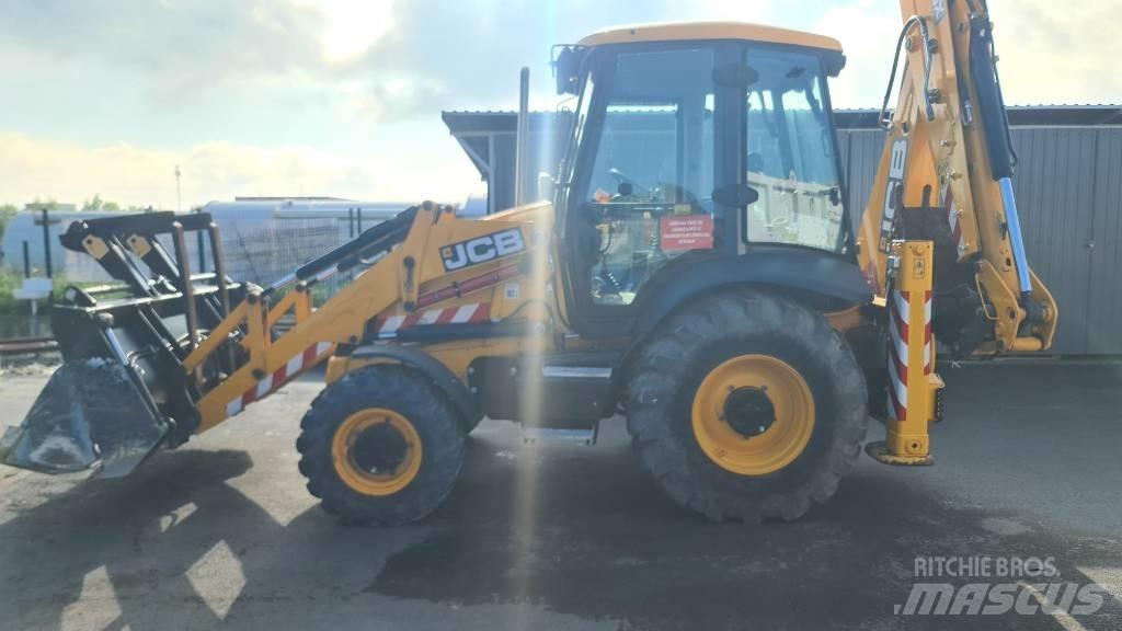 JCB 3 CX 14M3WM Grävlastare