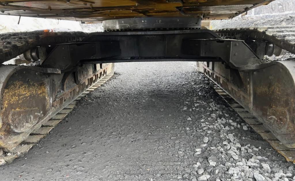 CAT 390 F Bandgrävare