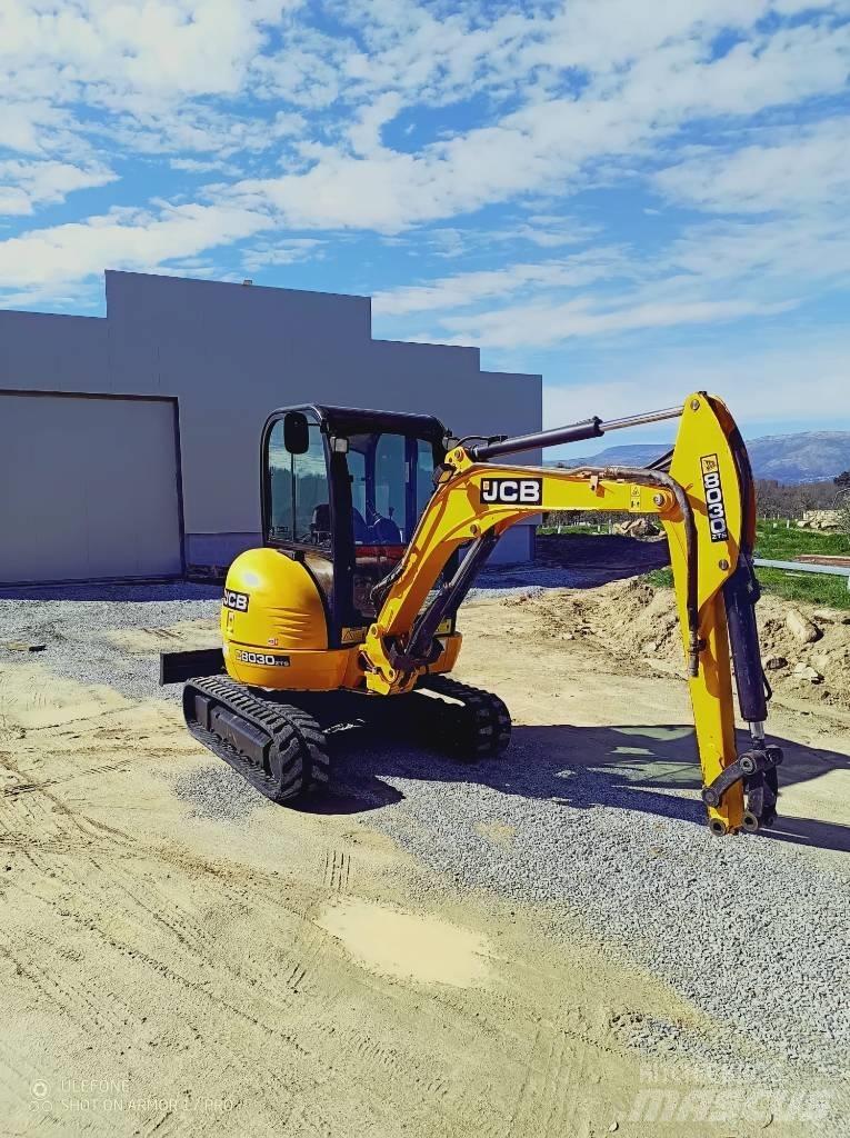 JCB 8030 ZTS Minigrävare < 7t