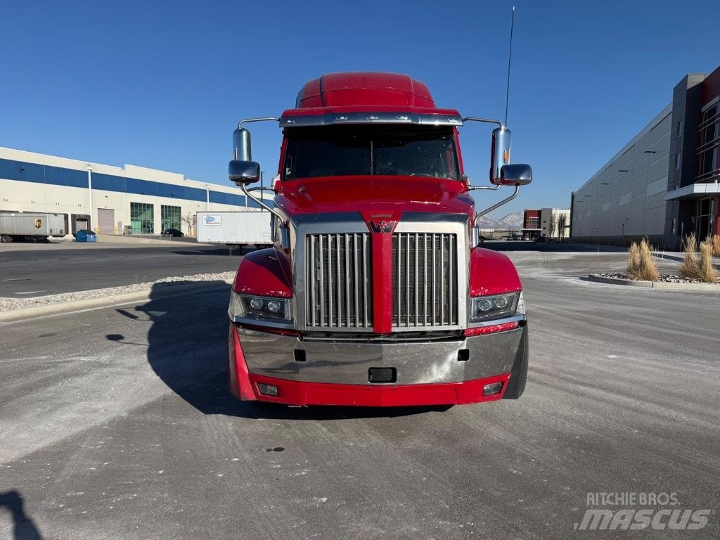 Western Star 5700 XE Dragbilar
