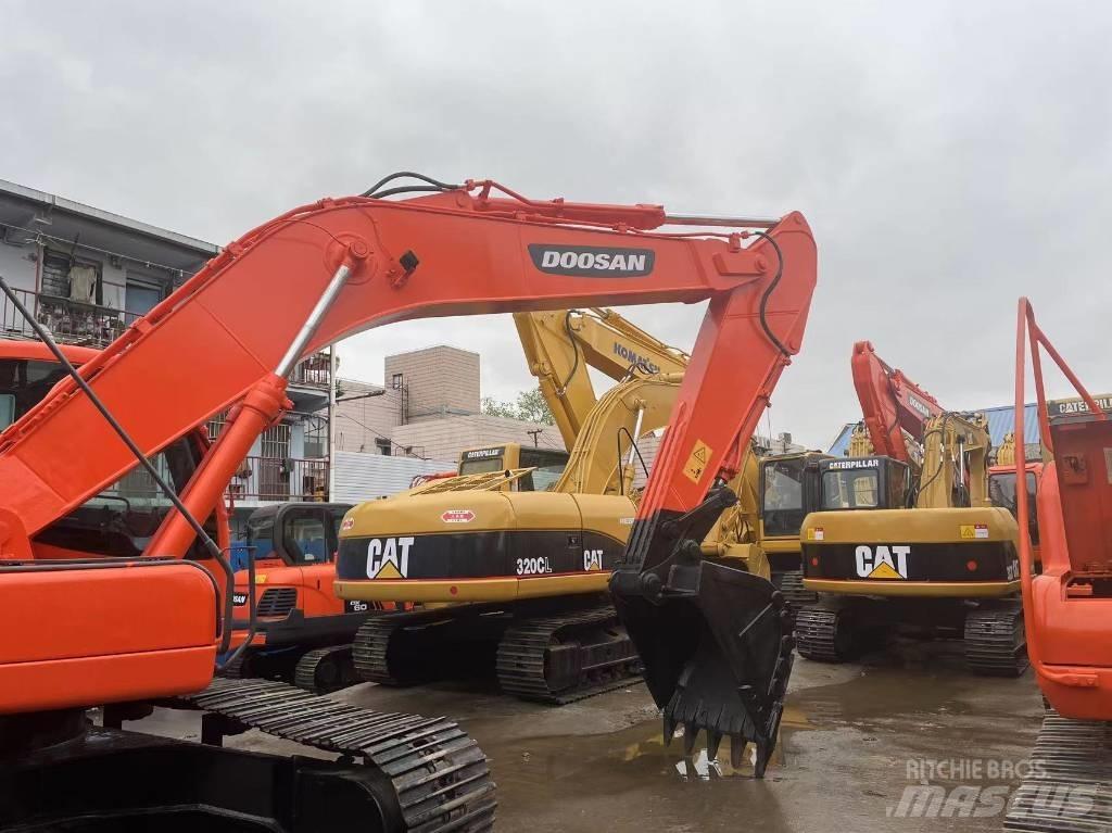 Doosan dx225 Bandgrävare