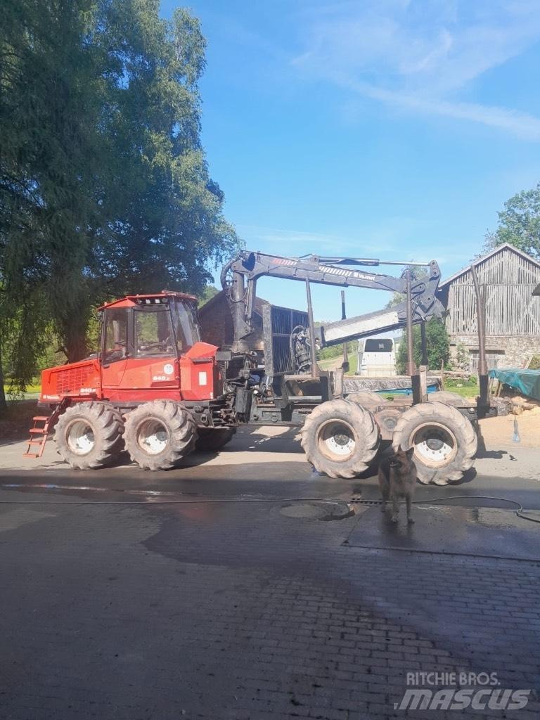 Valmet 840.2 Skotare