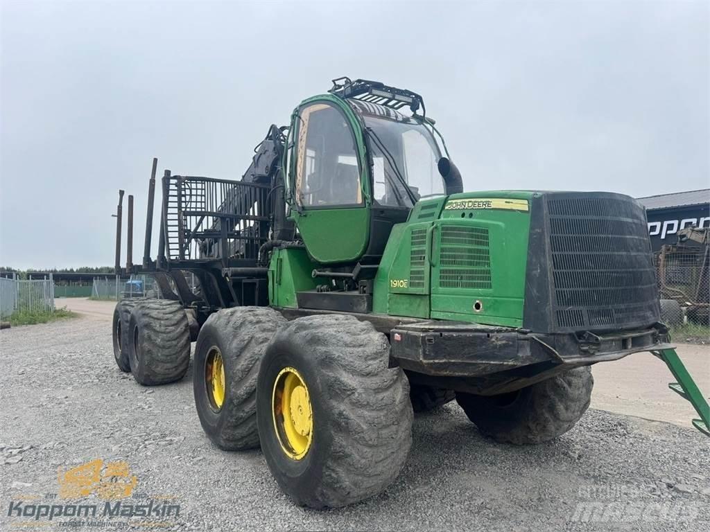 John Deere 1910E Skotare