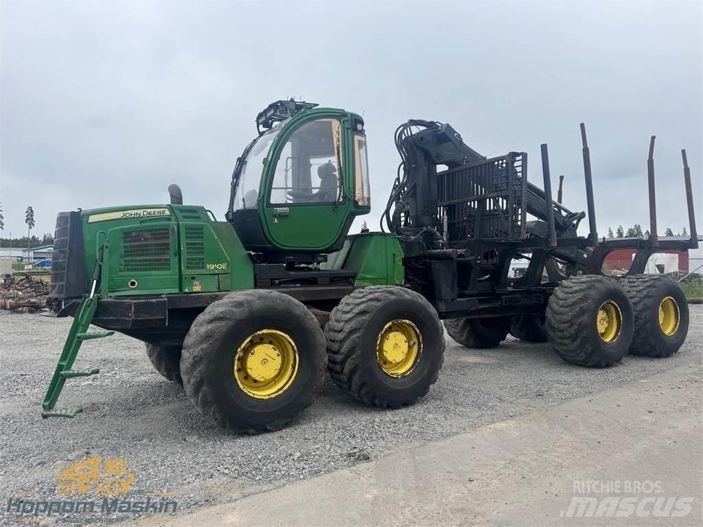 John Deere 1910E Skotare