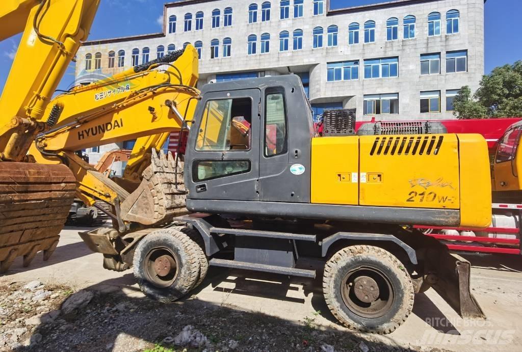 Hyundai R210W-7 Hjulgrävare