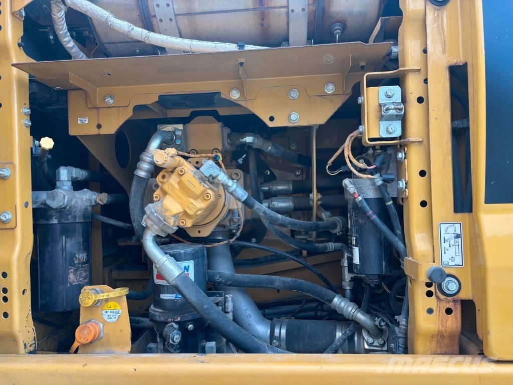 CAT 336 Bandgrävare