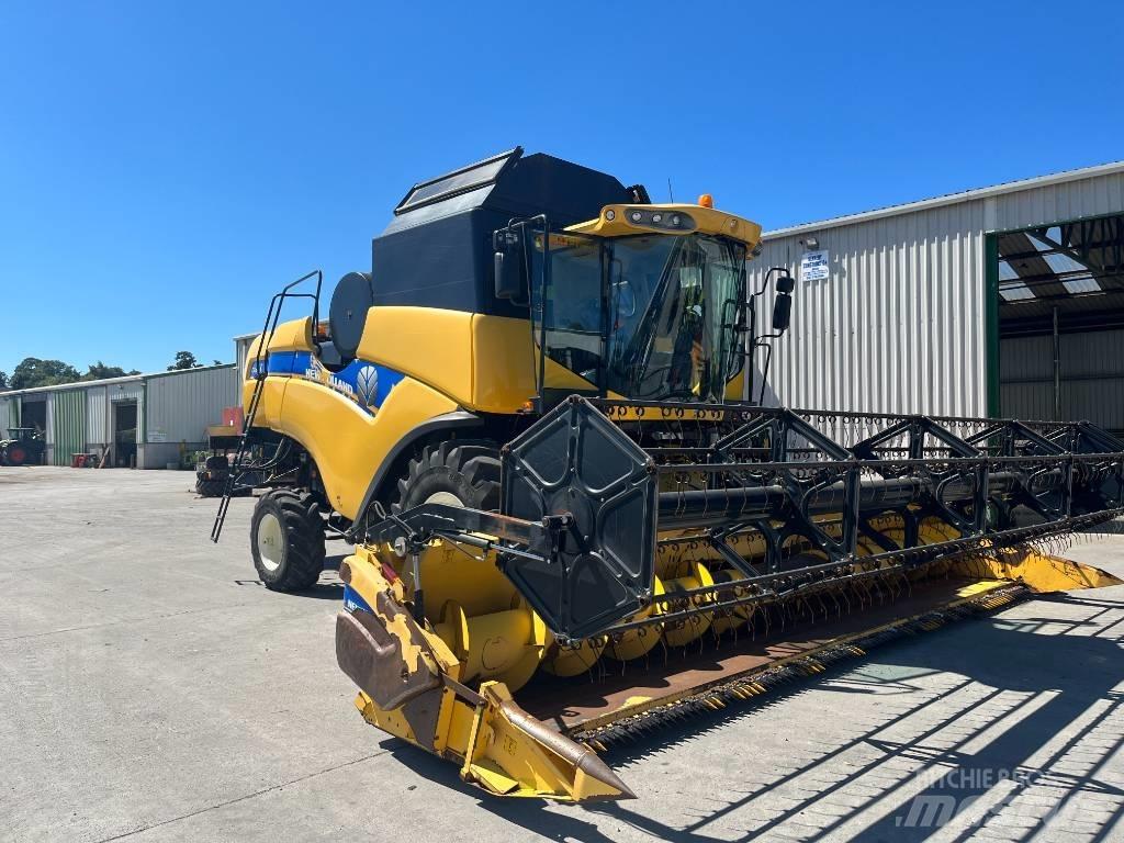 New Holland CX 6090 Skördetröskor
