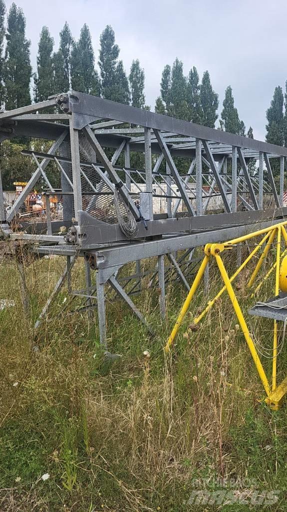 FM GRU 1350 TLX Byggkranar