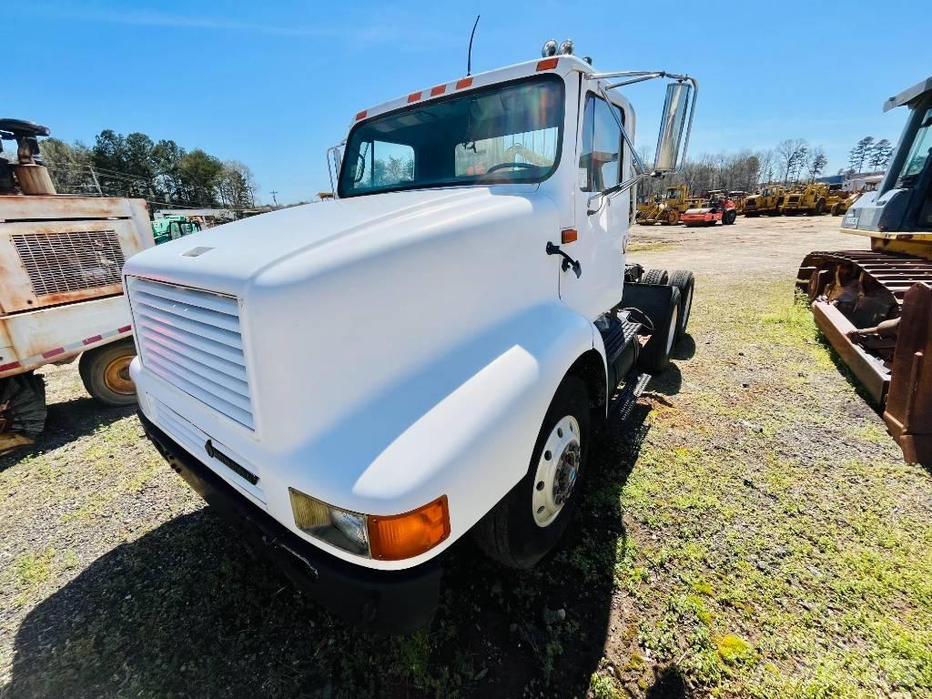 International 8200 Dragbilar