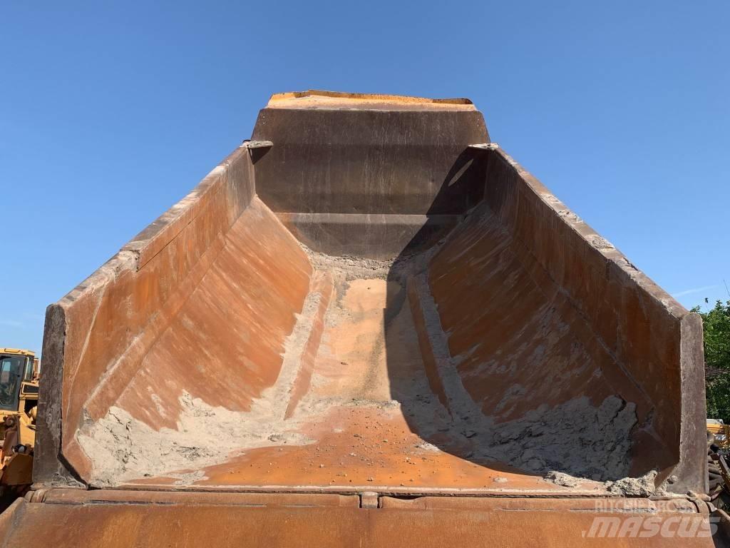 Volvo A 25 D Midjestyrd dumper