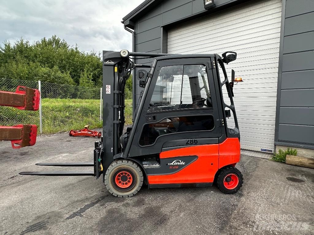 Linde E 25 -01 Elmotviktstruckar