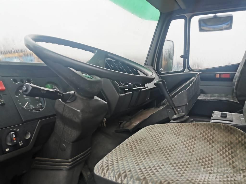 Mercedes-Benz 2426 Slamsugningsbil