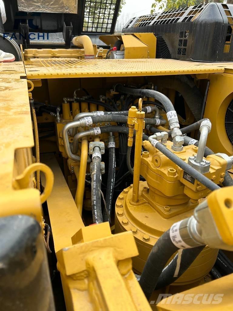 CAT 336 D Bandgrävare