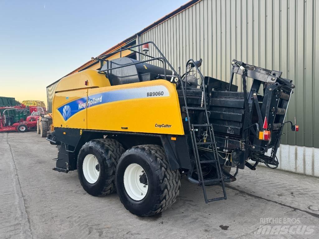New Holland BB 9060 Fyrkantspressar