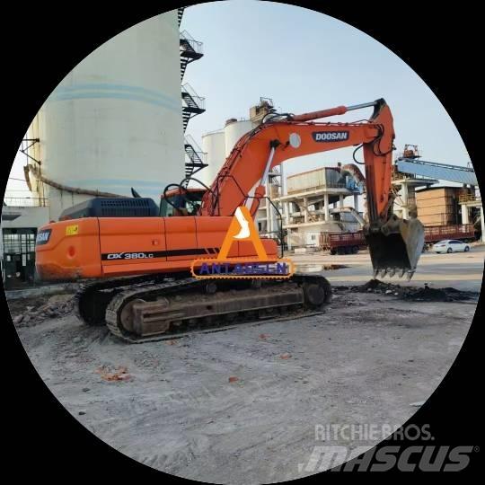 Doosan DX 380 LC Bandgrävare