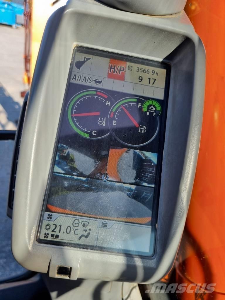 Hitachi ZX 135 US-6 Bandgrävare