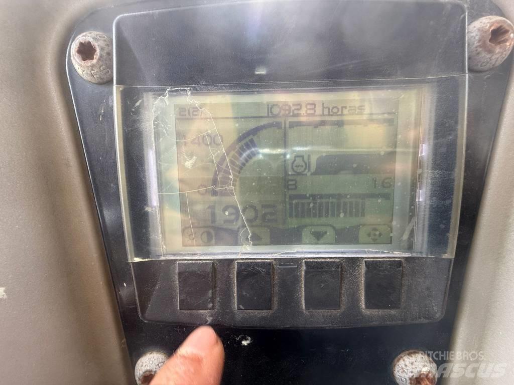 CAT CB 24 B, CB24 Tvåvalsvältar