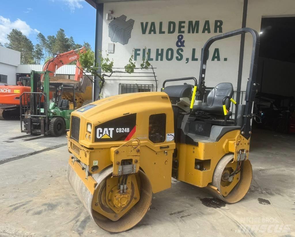 CAT CB 24 B, CB24 Tvåvalsvältar