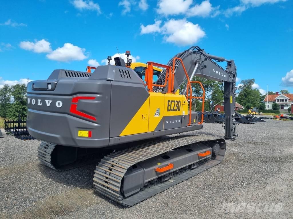 Volvo EC 230 FL Bandgrävare