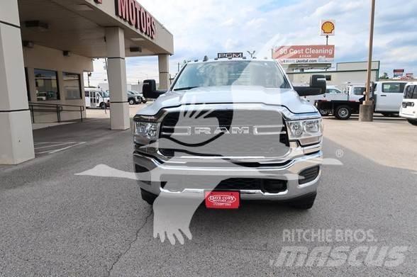 RAM 3500 HD Flakbilar
