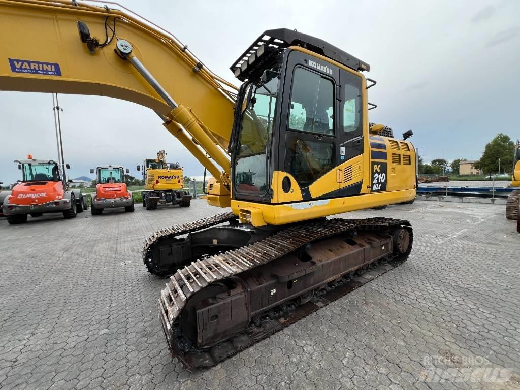 Komatsu PC210NLC-11 Bandgrävare