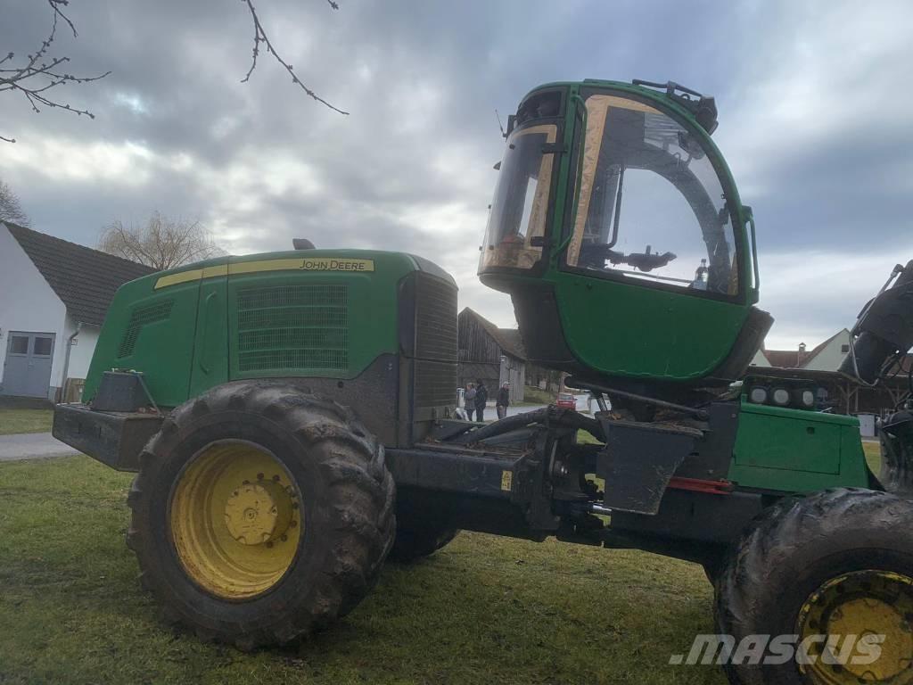 John Deere 1470 E Skördare