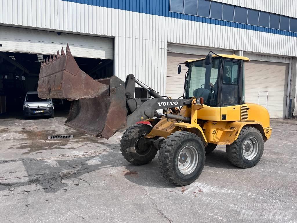 Volvo L 30 B Hjullastare