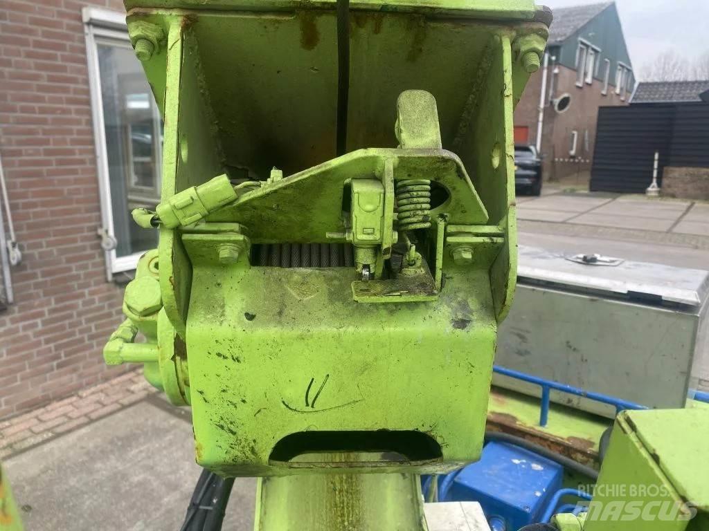Maeda MC-305C Bangående Kranar