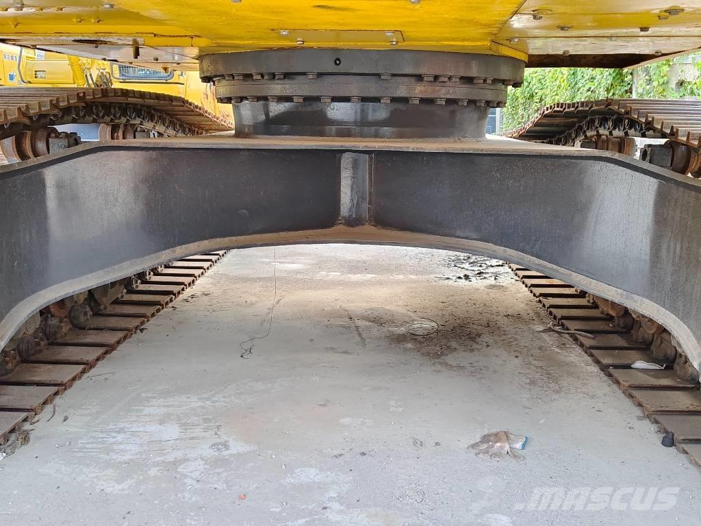 Komatsu PC 220-7 Bandgrävare